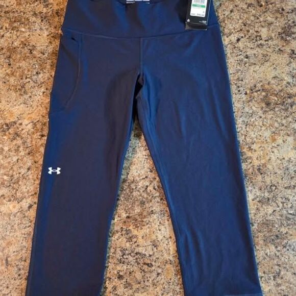 Unbranded Pants - Under Armour HeatGear Armour Hi Capri - Women's Size Large